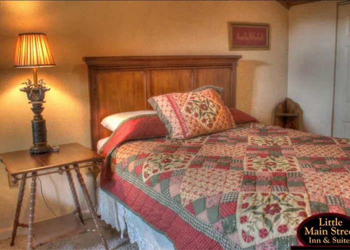 Little Main Street Inn